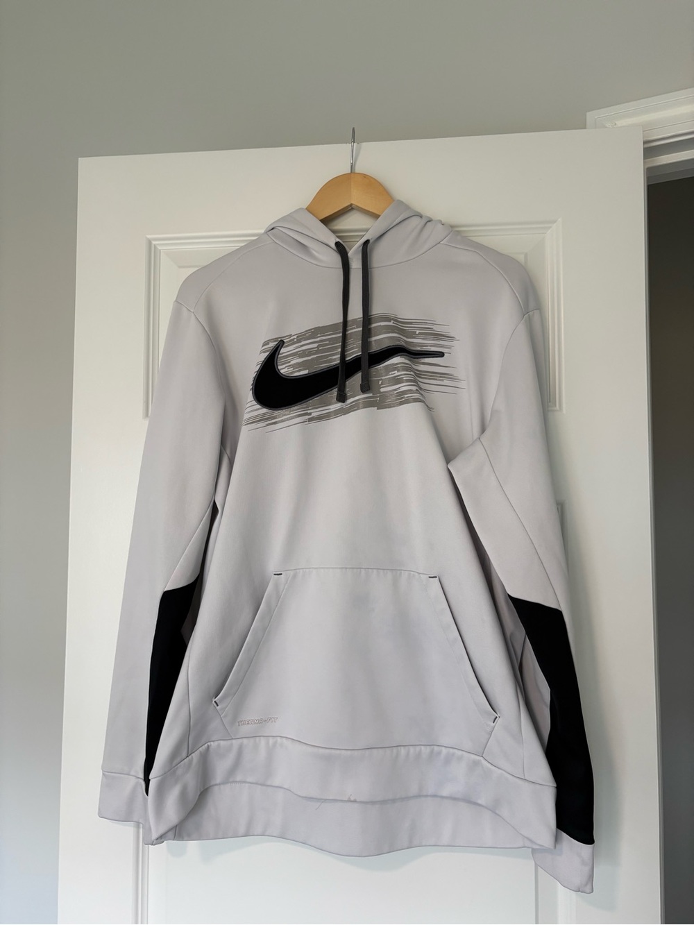 Nike Men's Large Pullover White Hoodie Gym Workout Clothing Bodybuilding Fit